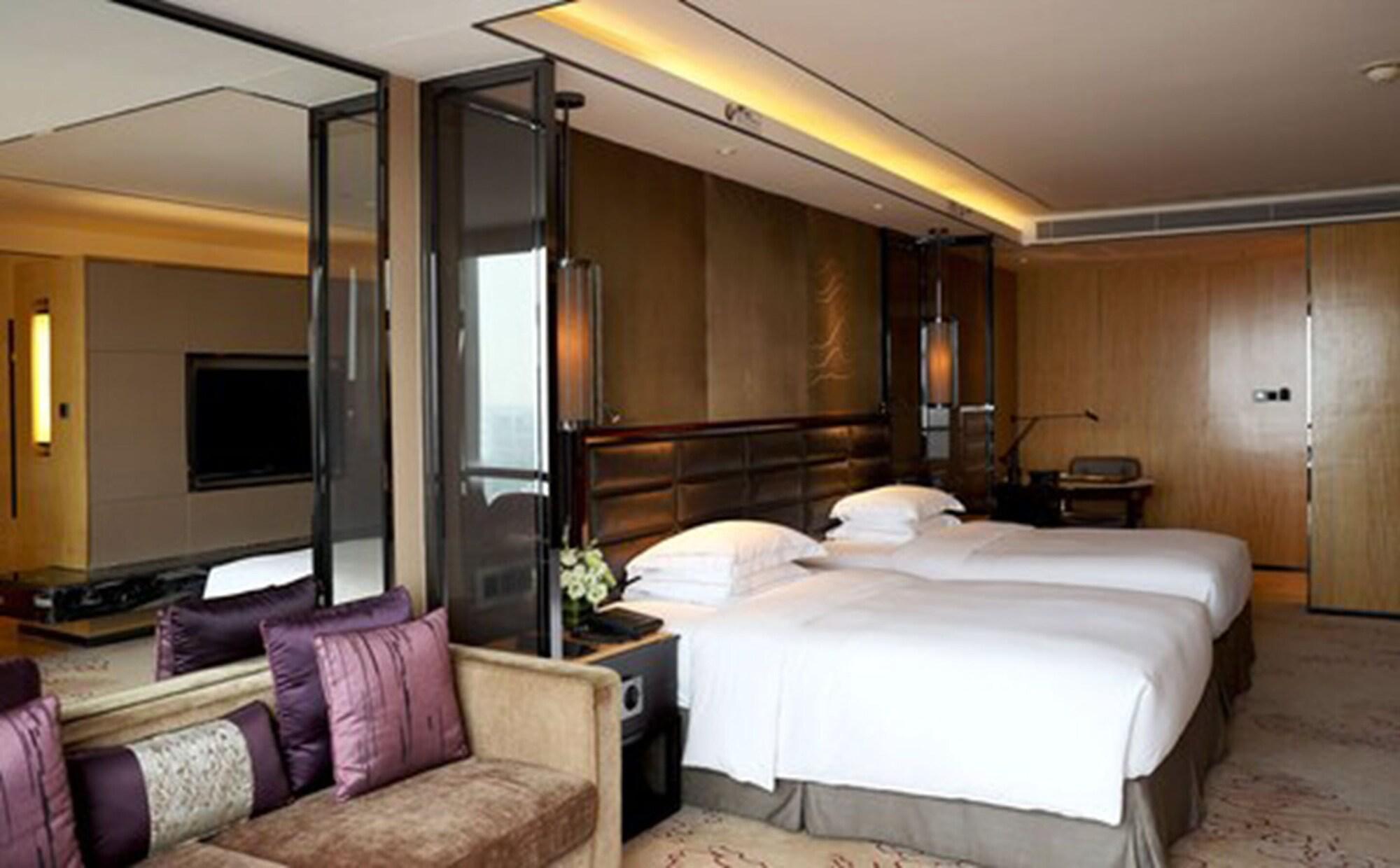 Hilton Zhongshan Downtown מראה חיצוני תמונה