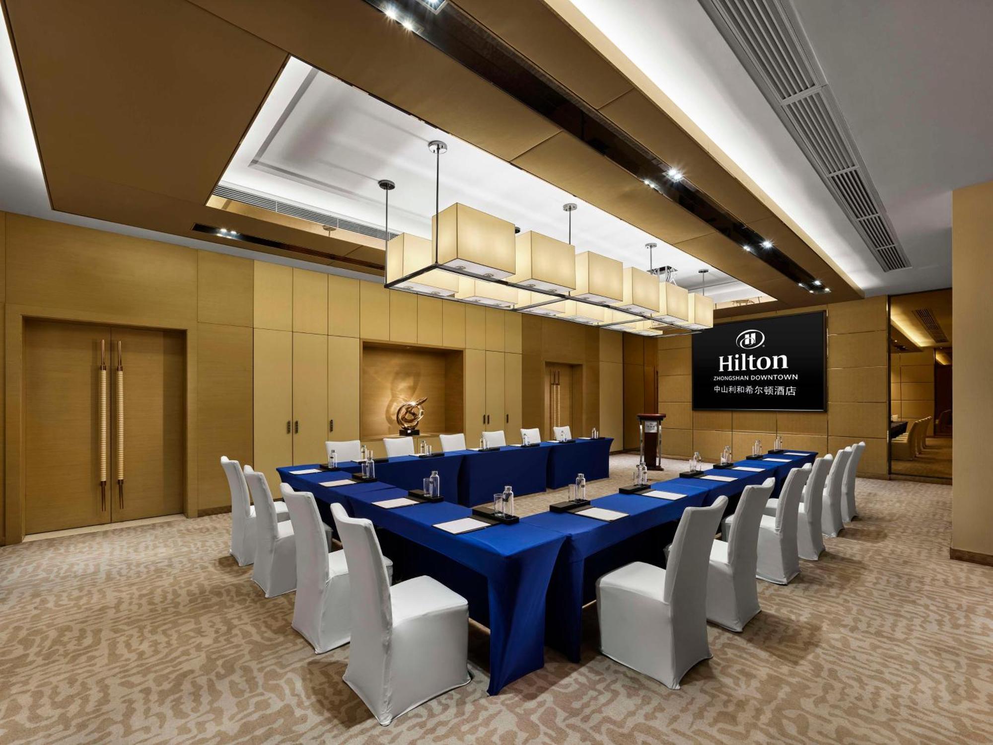 Hilton Zhongshan Downtown מראה חיצוני תמונה